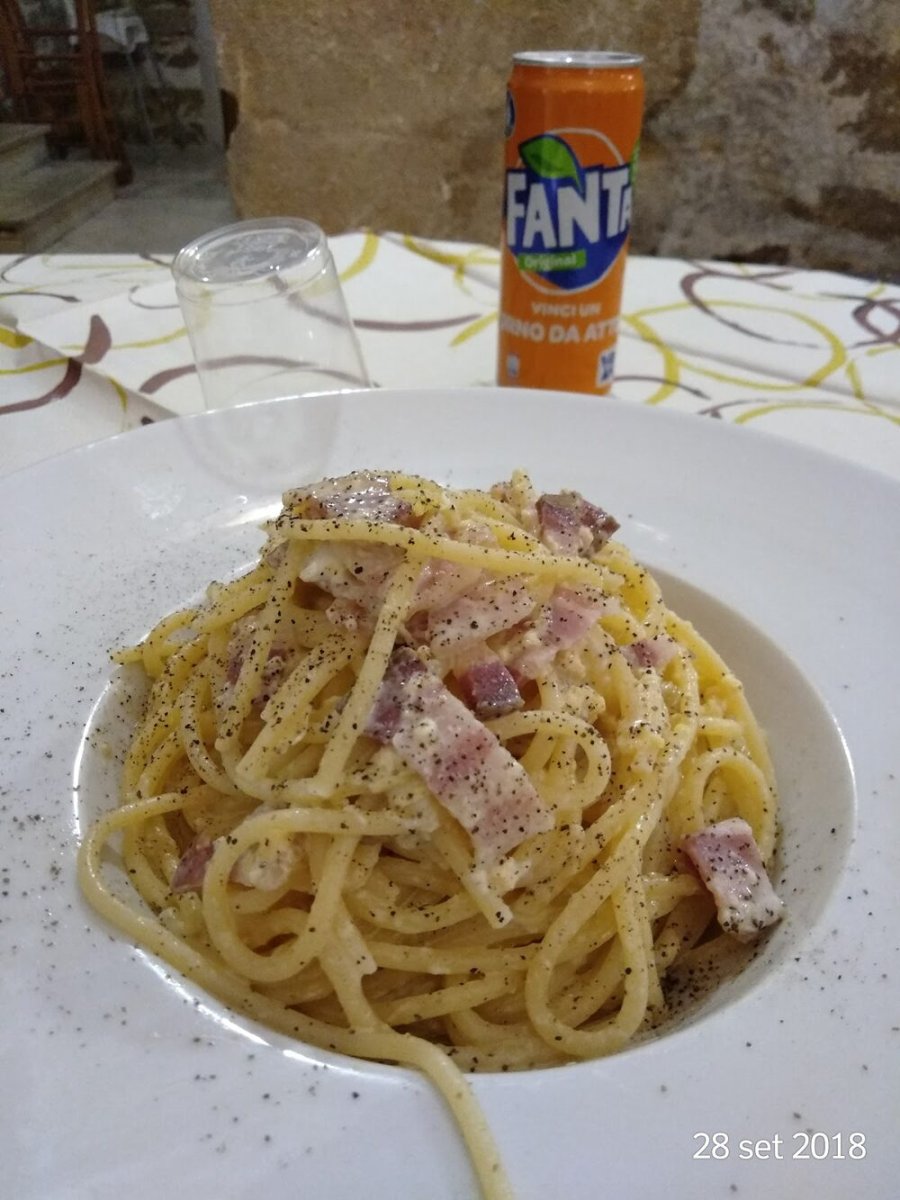 Foto 5 di Antica Gastronomia Del Corso - Caltanissetta
