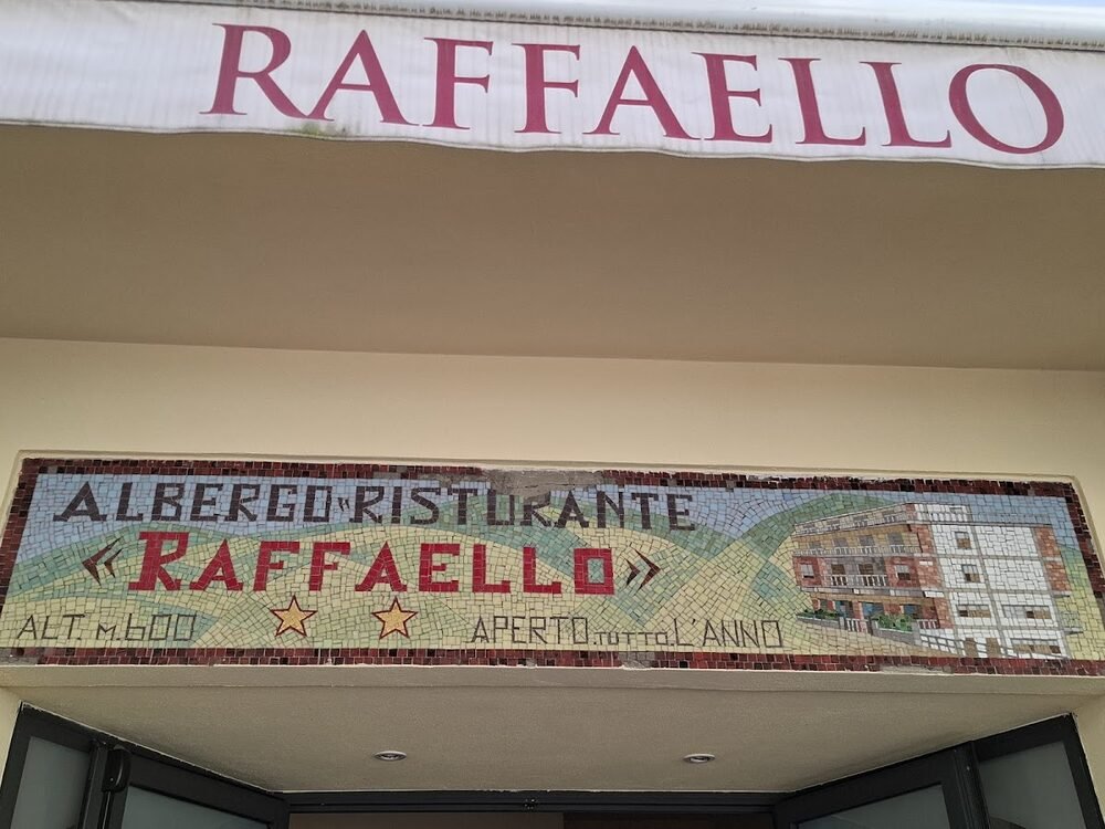 Foto 3 di Raffaello - Levigliani