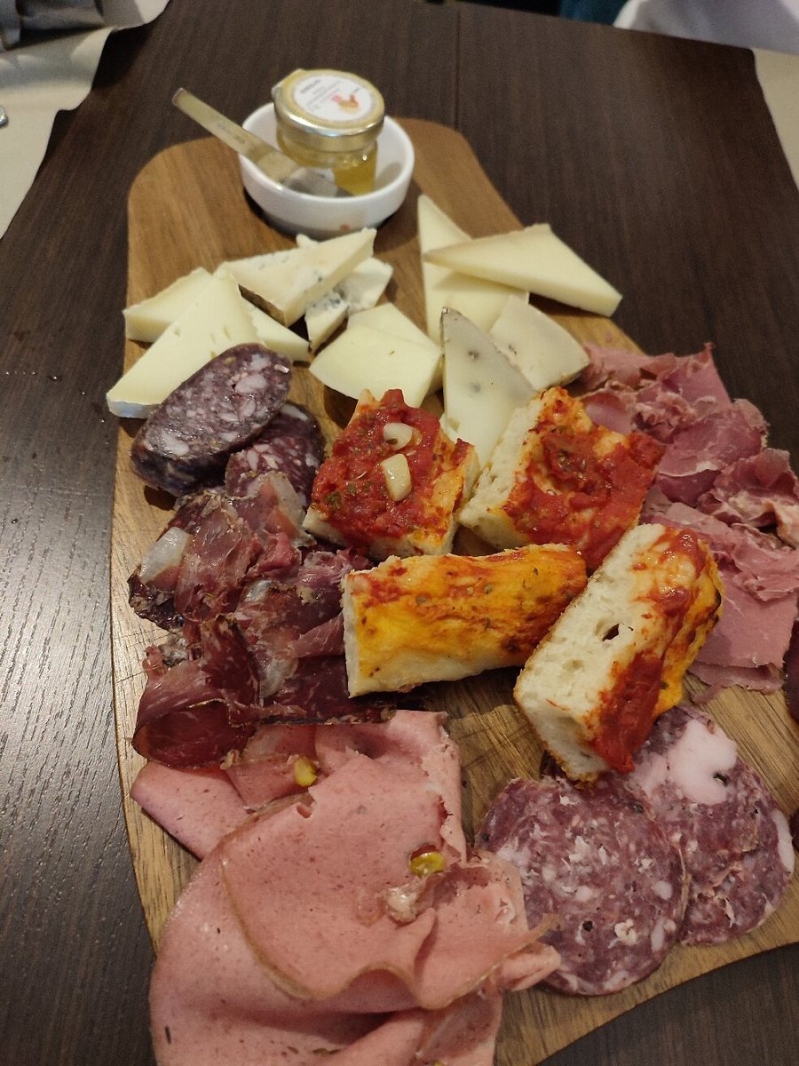 Foto di Caseificio Letterario - 9/10