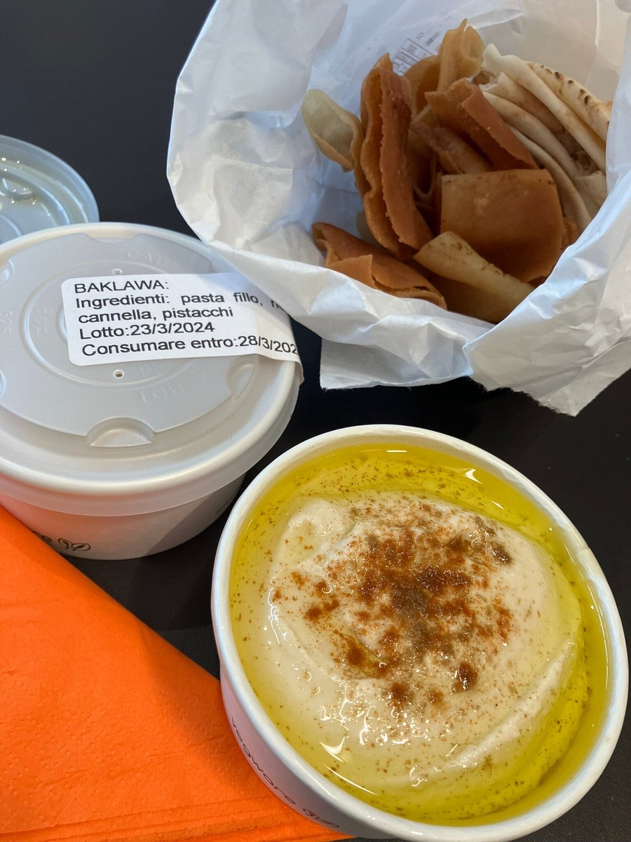 Foto di Hummustown Kiosk - 8/10