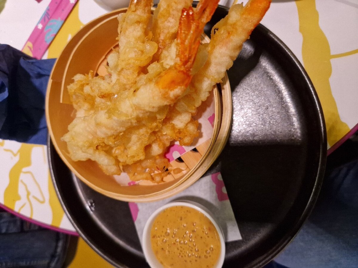 Foto di Momi - Hakagure Poke & Sushi Bar - 8/10