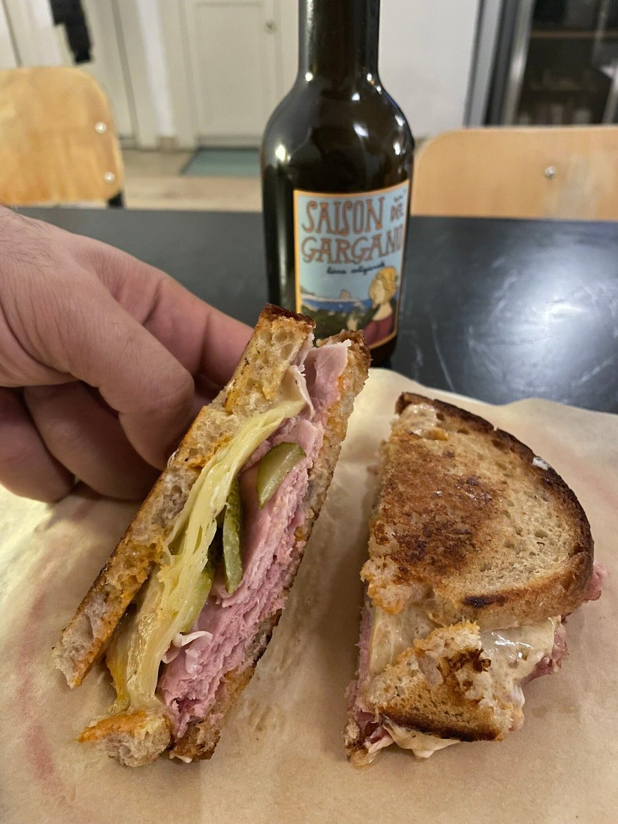 Foto di Acquasanta Dispensa E Vino - 7/10