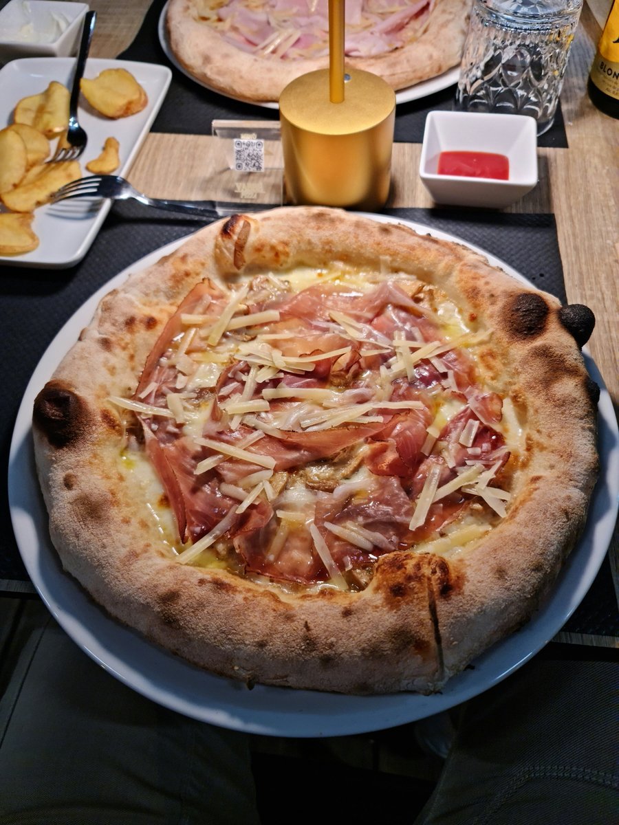 Foto di Vabbè Pizza - 6/10