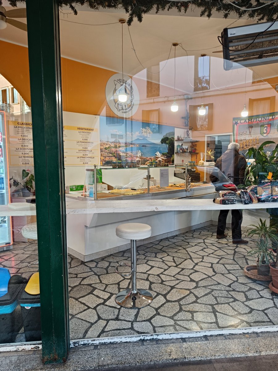 Foto di Da Giggino- La Rosticceria Del Sud - 7/7