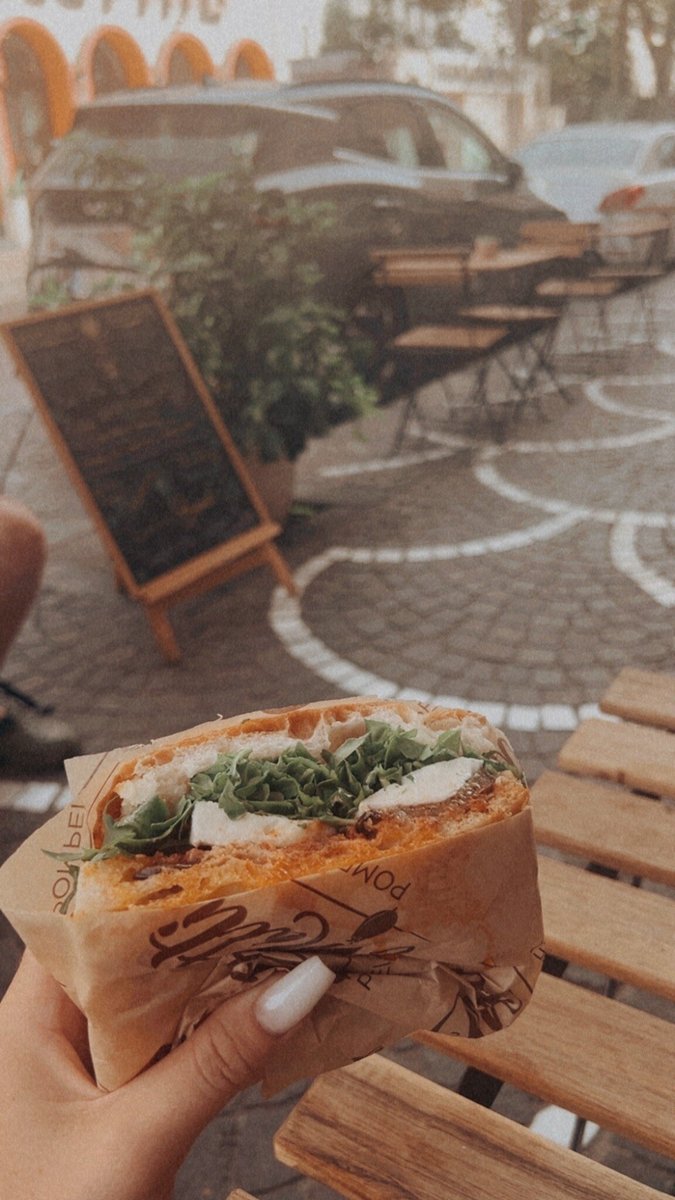 Foto di Via Roma 55 I Focacceria E Vineria De "i Matti" - 7/10