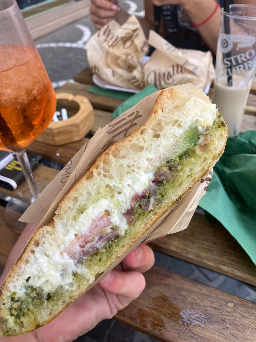 Foto di Via Roma 55 I Focacceria E Vineria De "i Matti" - 8/10