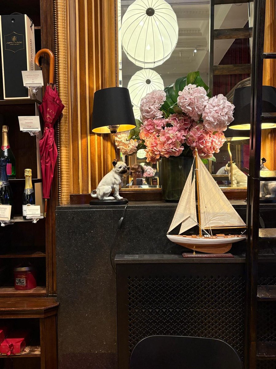 Foto di Caffè Sacher Trieste - 9/10