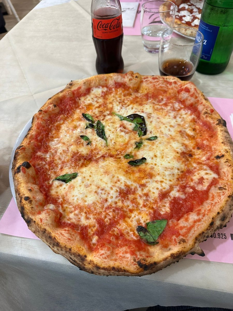 Foto di Pizzeria Leopardi - 6/9