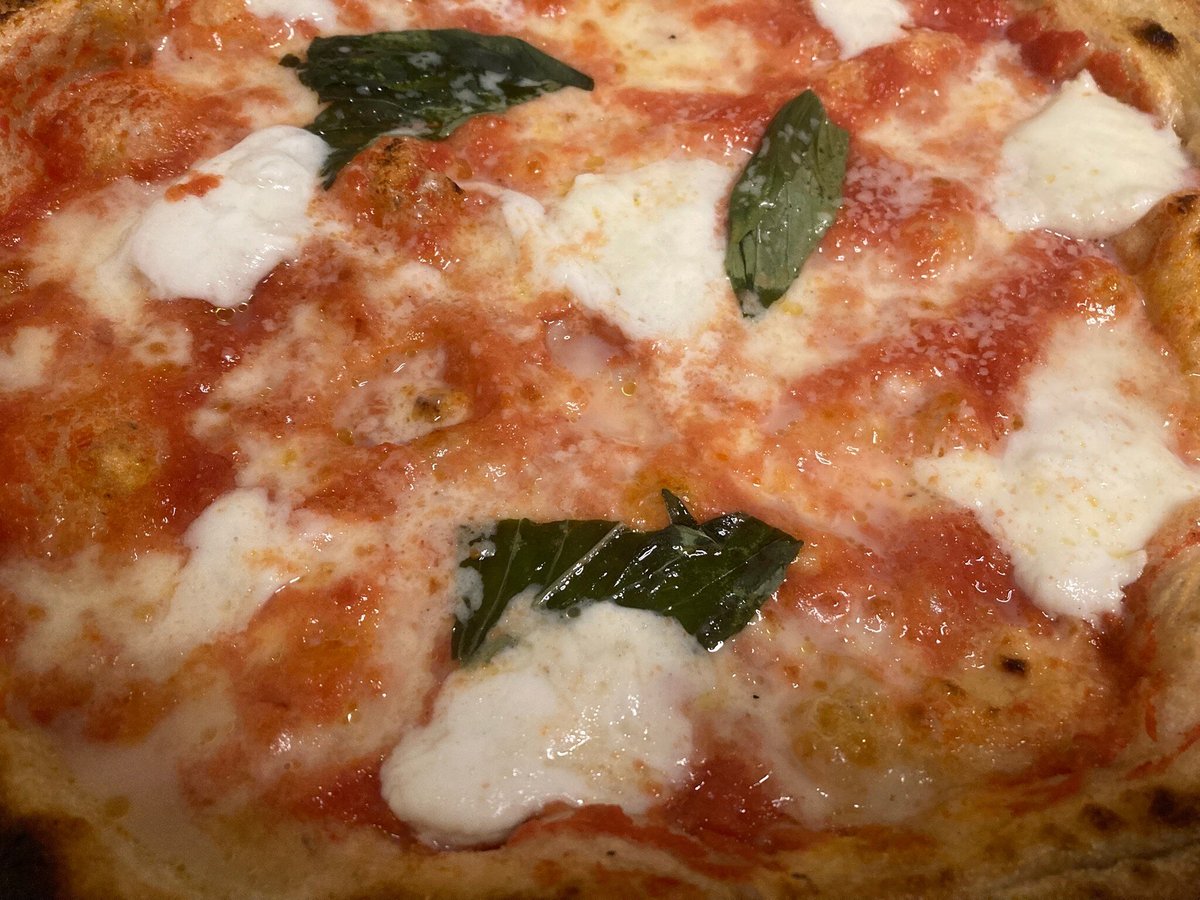 Foto di Pizzeria Azzipizza Mica Pizza E Fichi - 9/9