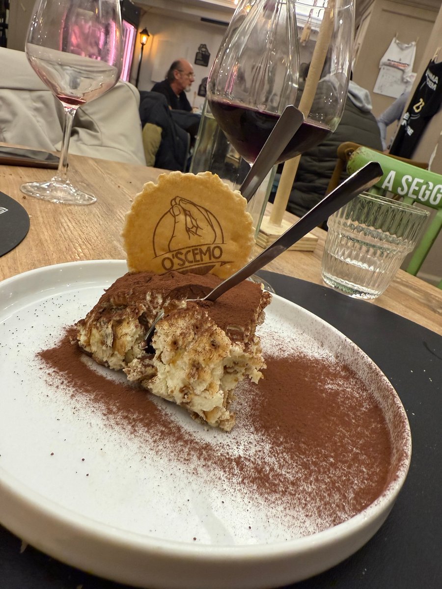 Foto di O'scemo Trattoria Napulegna - 10/10