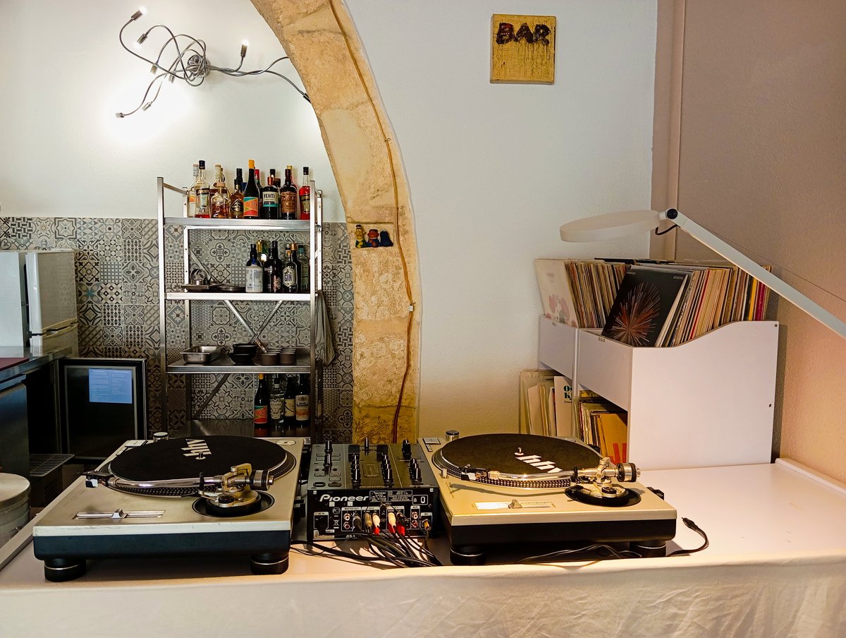 Foto di Wine Bar Garage - 6/10