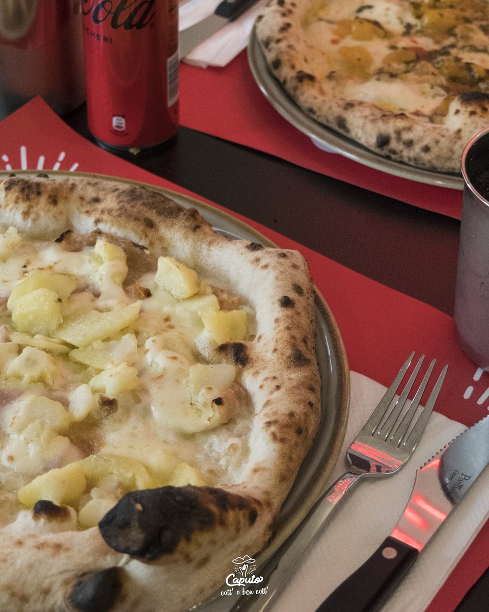 Foto 10 di Pizzeria Caputo Napoli - Napoli