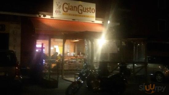 Gian Gusto Piadineria, Concesio