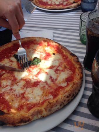 Pizza Ciro, Napoli