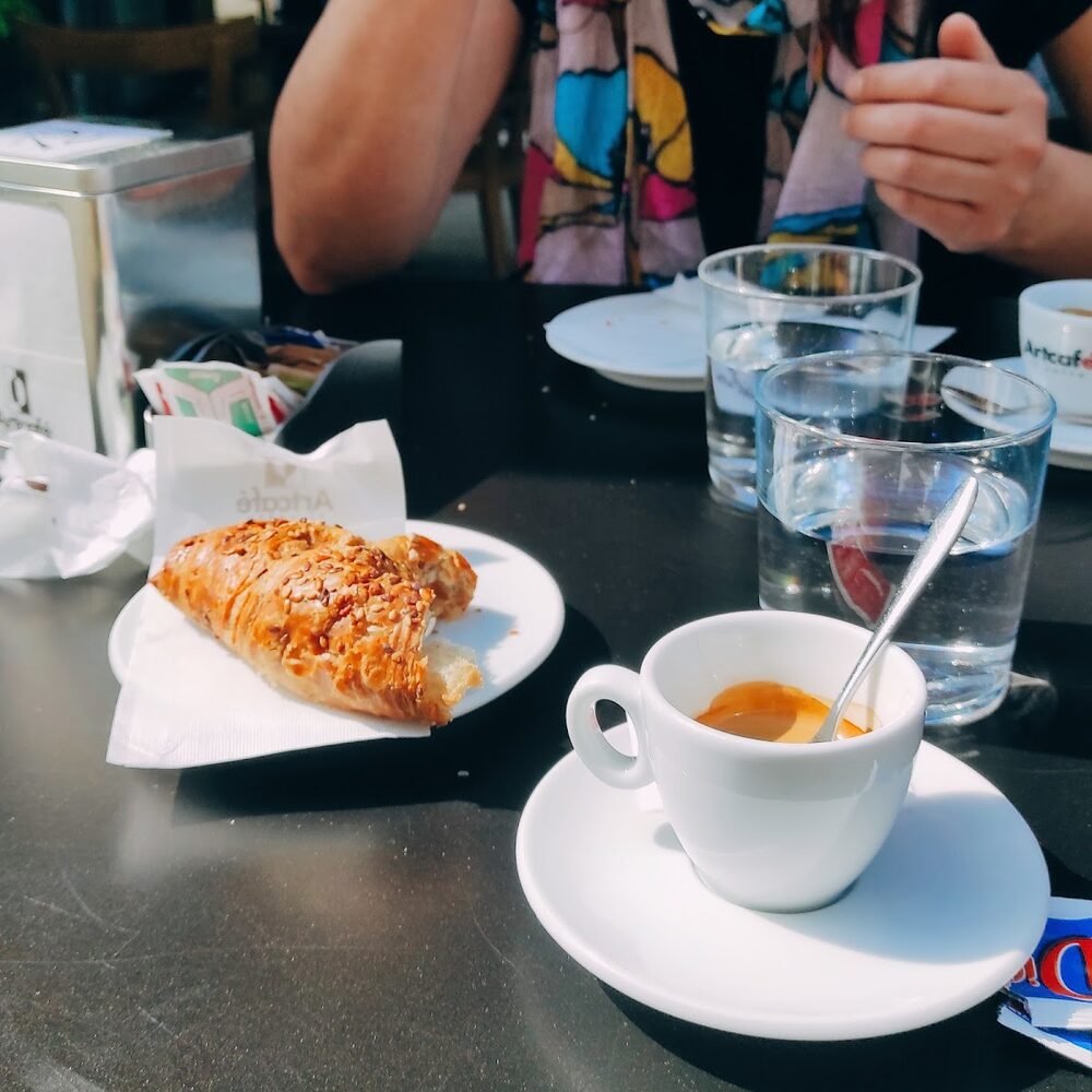 Foto 2 di Farnese Food Coffee & Drinks - Parma