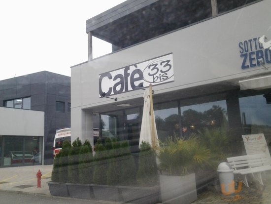 Caffe 33 Bis, Gattico