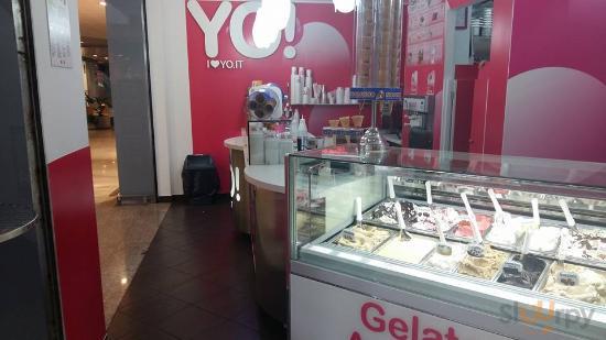 Yo!gelateria Yogurteria Artigianale La Romanina, Roma