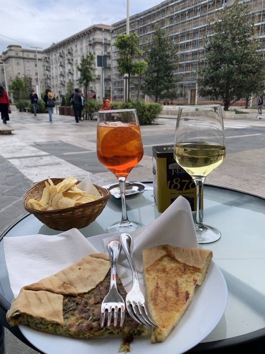 Foto 2 di Caffè Al Volo - La Spezia