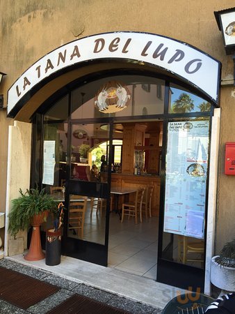 La Tana Del Lupo, Luino