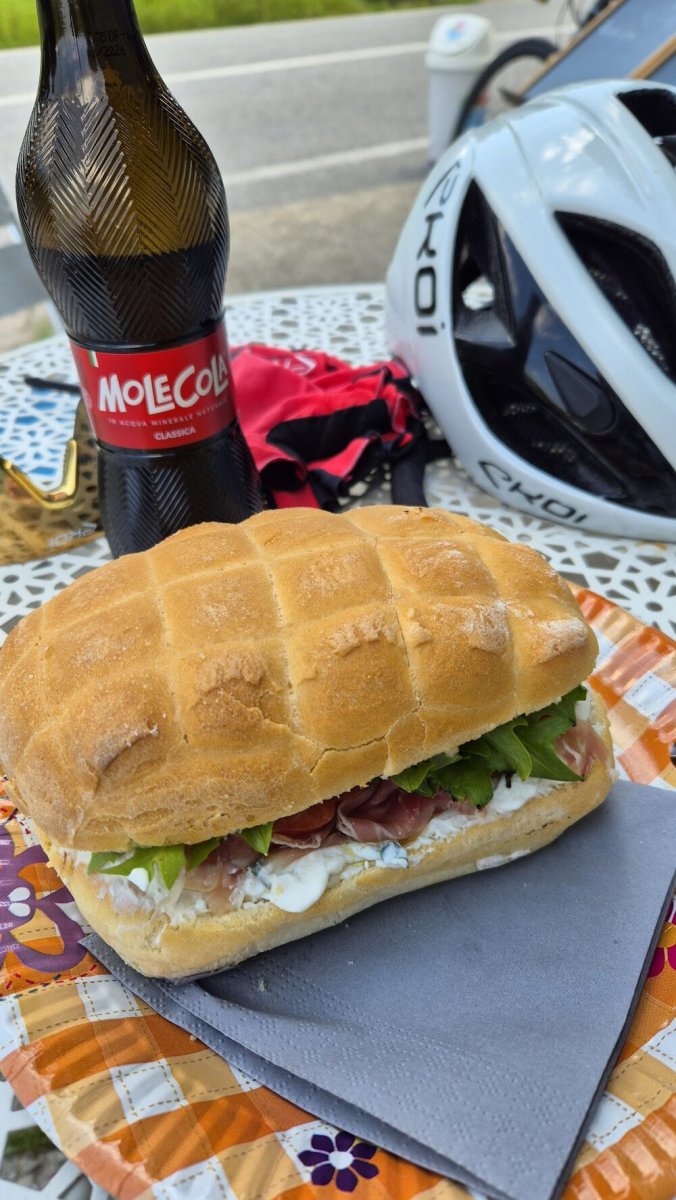 Foto 5 di Panificio Pasticceria Forno A Legna Di Sarotto Claudio - Benevello