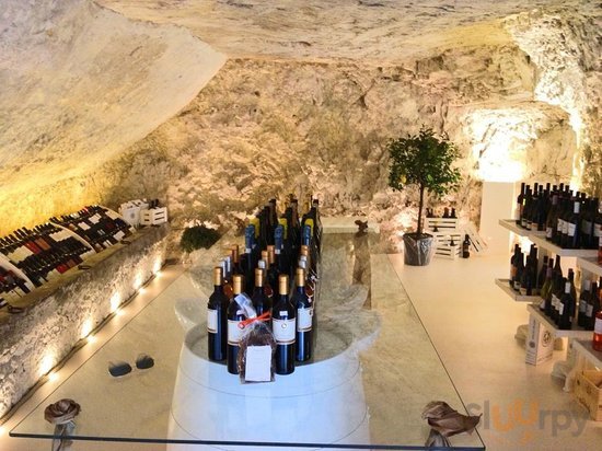 Enoteca Dei Bevitori Poeti E Viaggiatori, Vieste