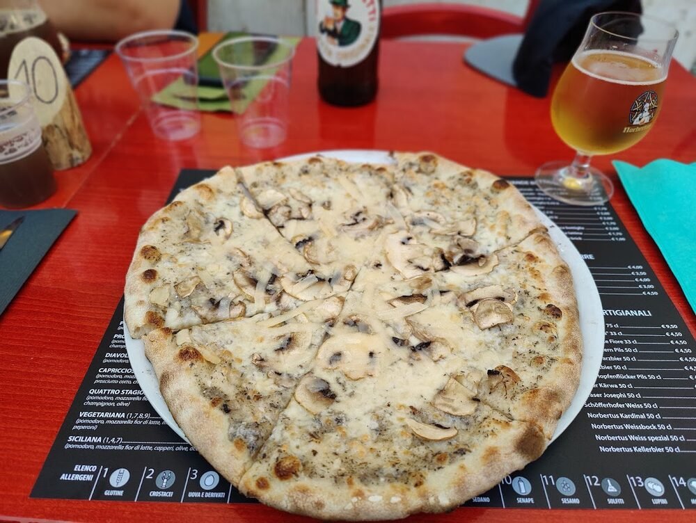 Foto 5 di Pizzeria L'ultimo Spicchio E... - Pomarance