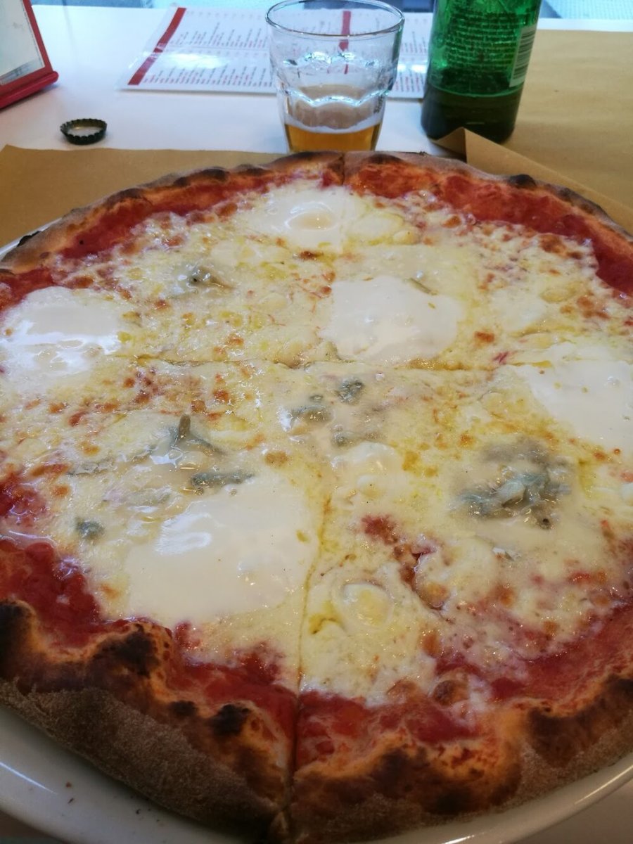 Foto 2 di Rosticceria Pizzeria Da Silvio - Massa