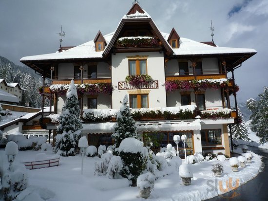 Sonklarhof Restaurant, Racines