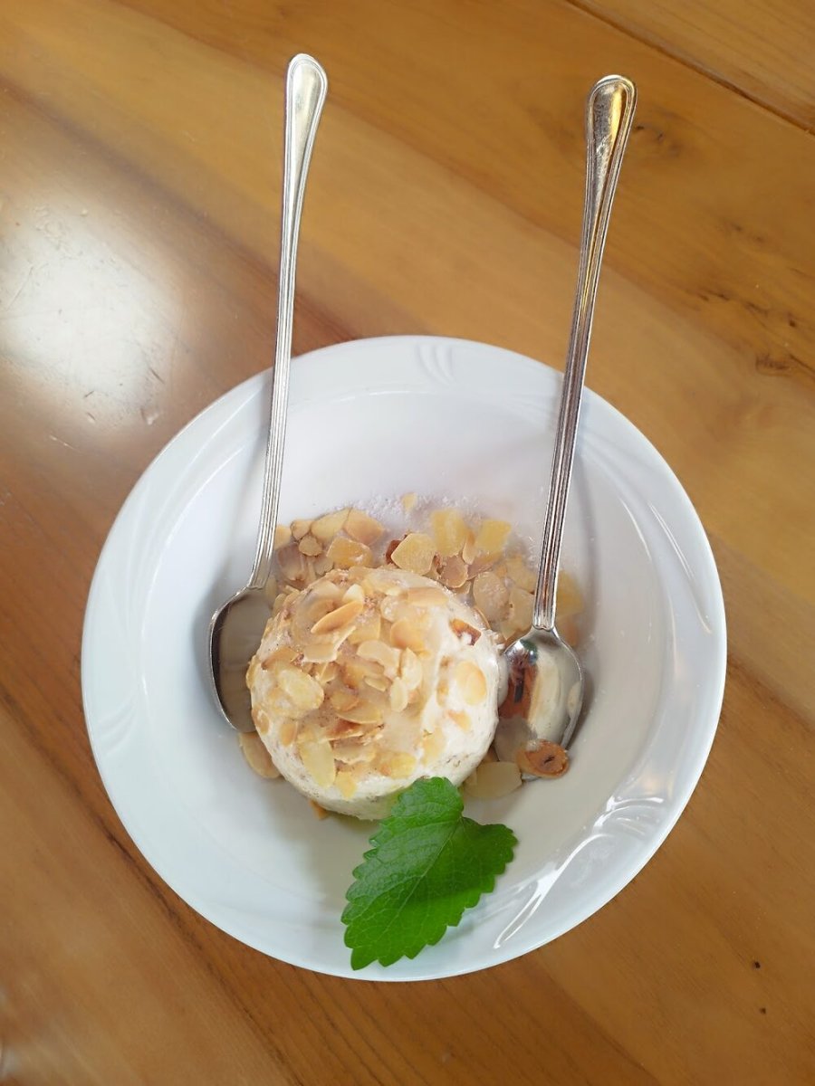 Foto 2 di Pizzeria Restaurant Nussbaumer - Ora