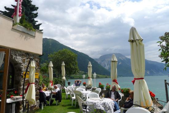 Schlössl Am See Restaurant, Resia