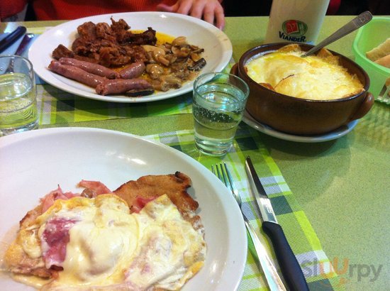 piatto completo con polenta concia e bistecca alla valdostana
