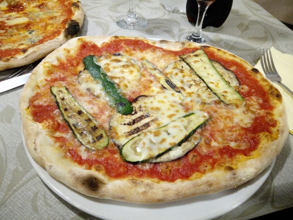 Foto 4 di Bar Pizzeria Degli Amici - Crotone
