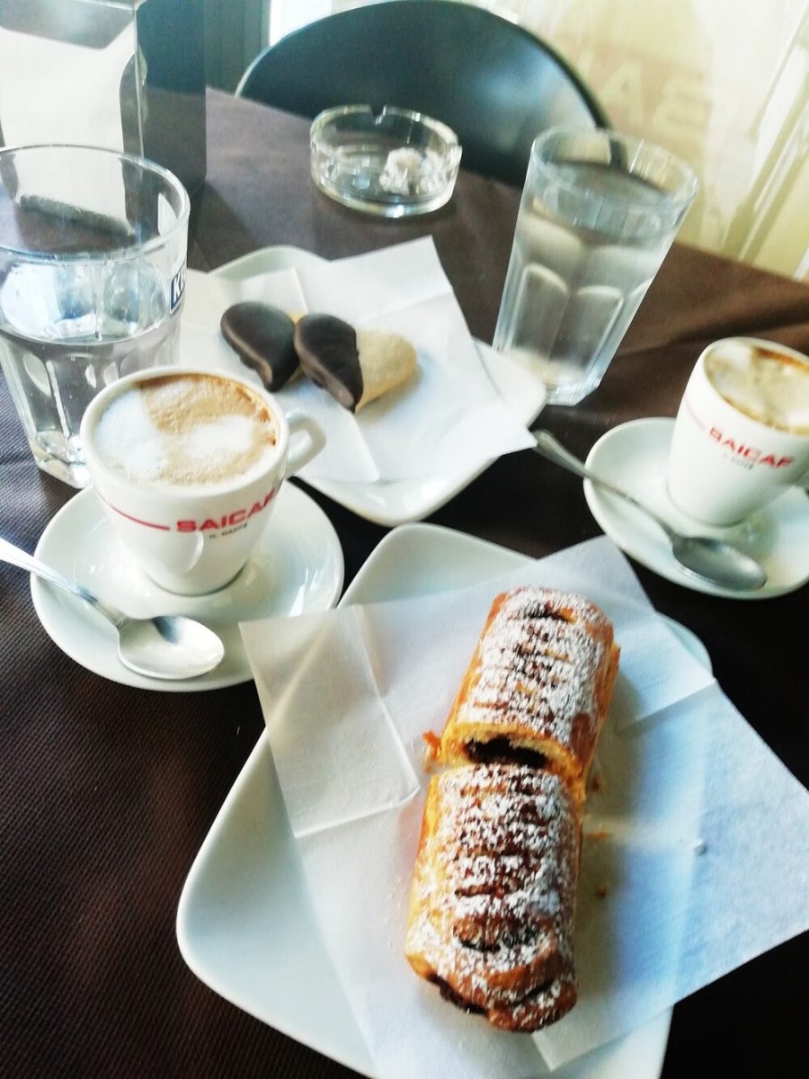 Foto 2 di Caffè Degli Artisti - Polignano a Mare