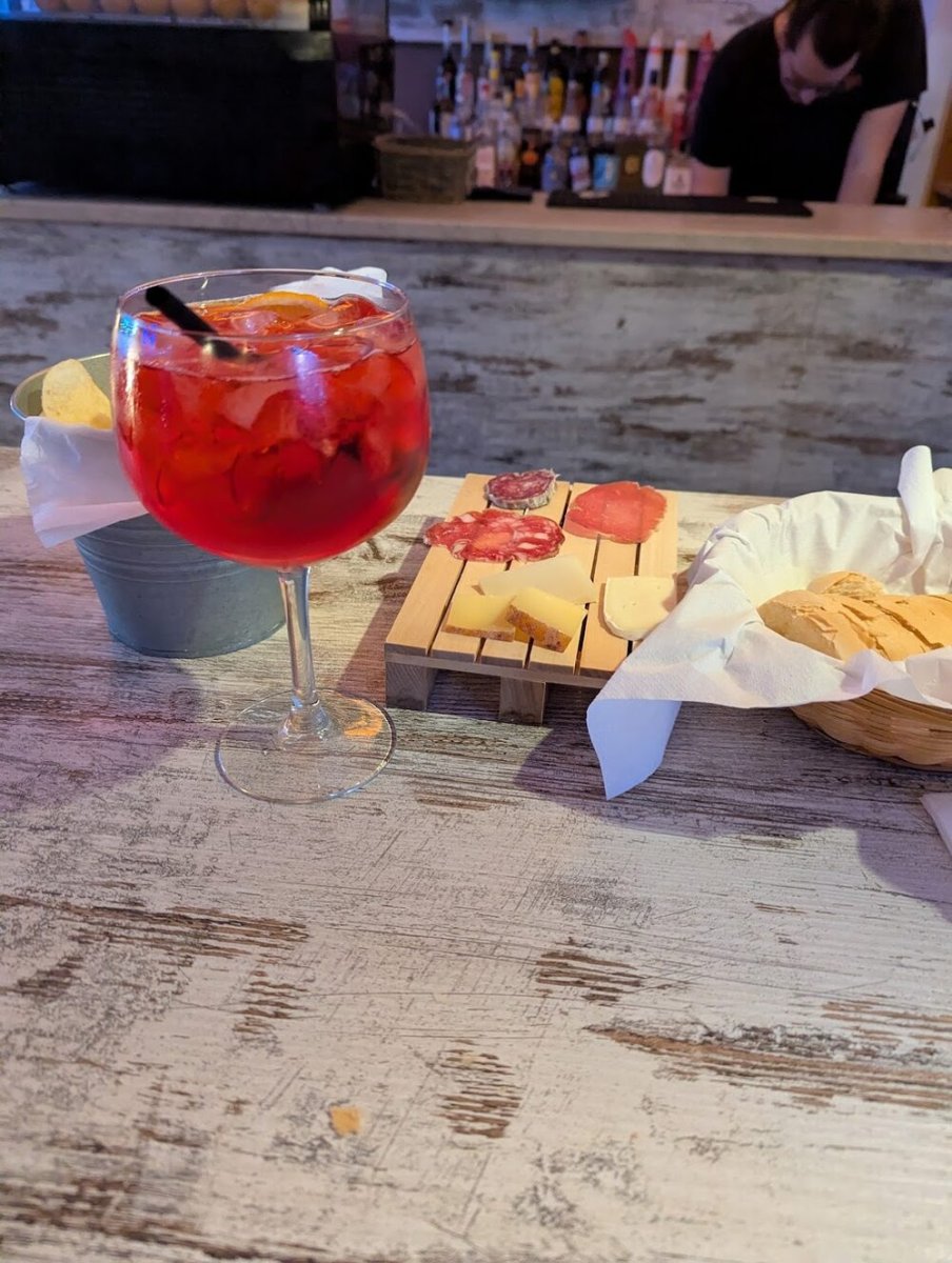 Foto 3 di Aperivino Bar Enoteca - Brescia