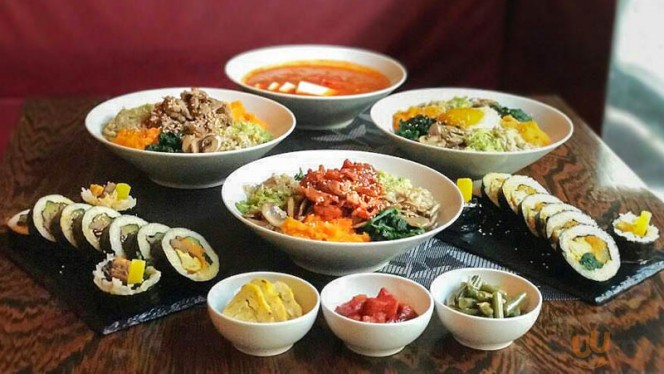 Cena Zuppa Di Kimchibi Bim Babkimbap
