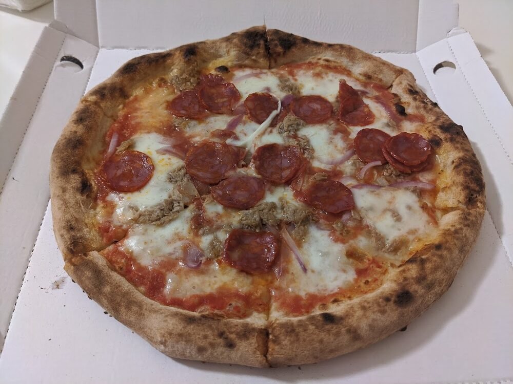 Foto 2 di Pizzeria La Cueva - Torre Santa Susanna