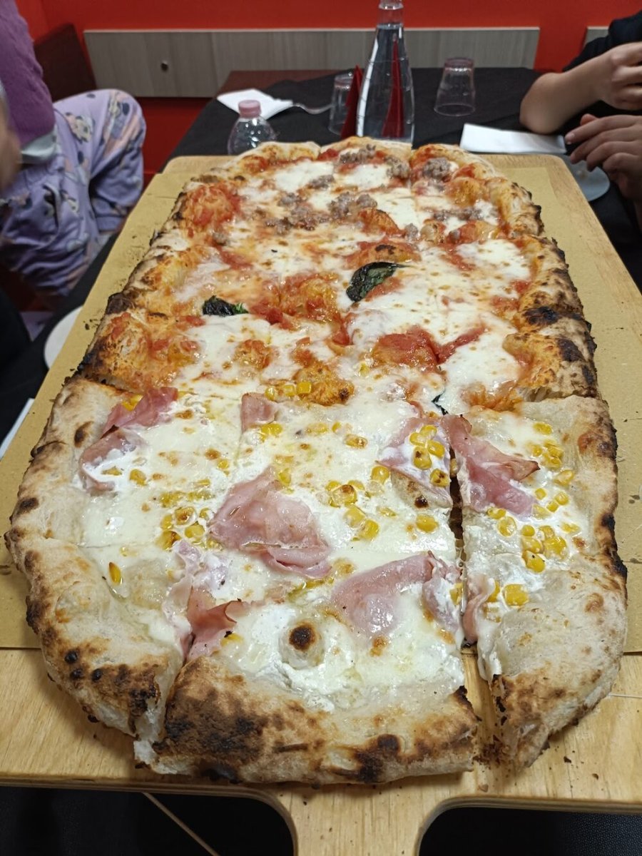 Foto 3 di Pizzeria Peter Pan - Assisi