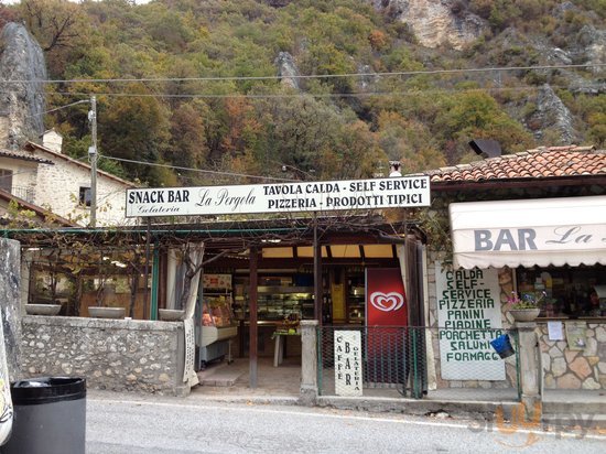 Tavola Calda La Pergola Di Termini Salvatore, Cascia