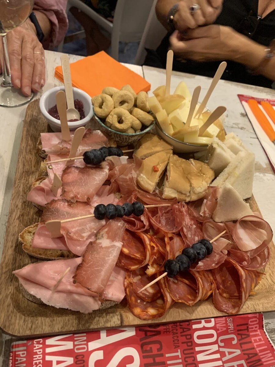 Foto 2 di Enoteca Divinum - Venaria Reale