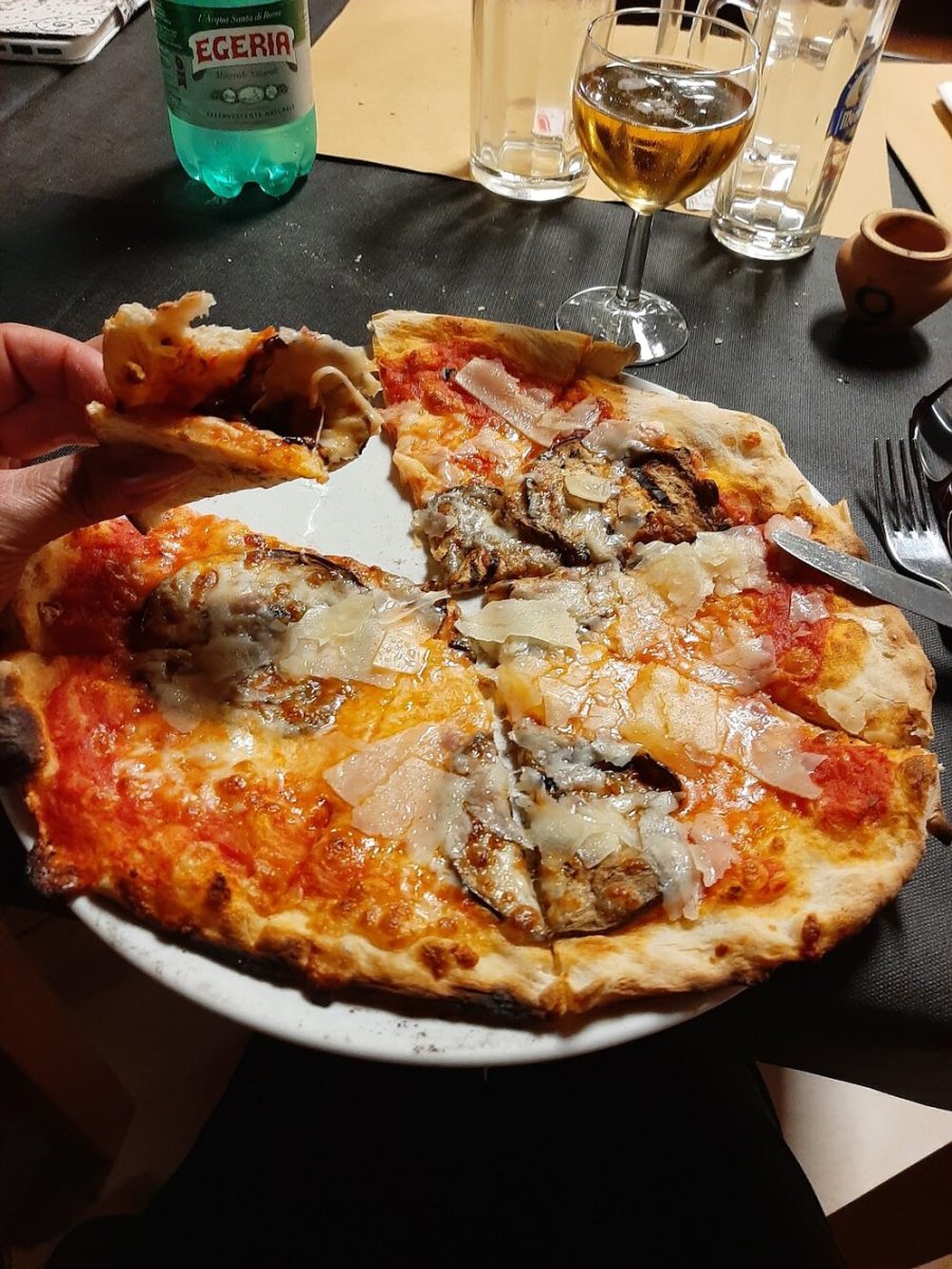 Foto 2 di Pizzeria Braceria Sughino - Avezzano