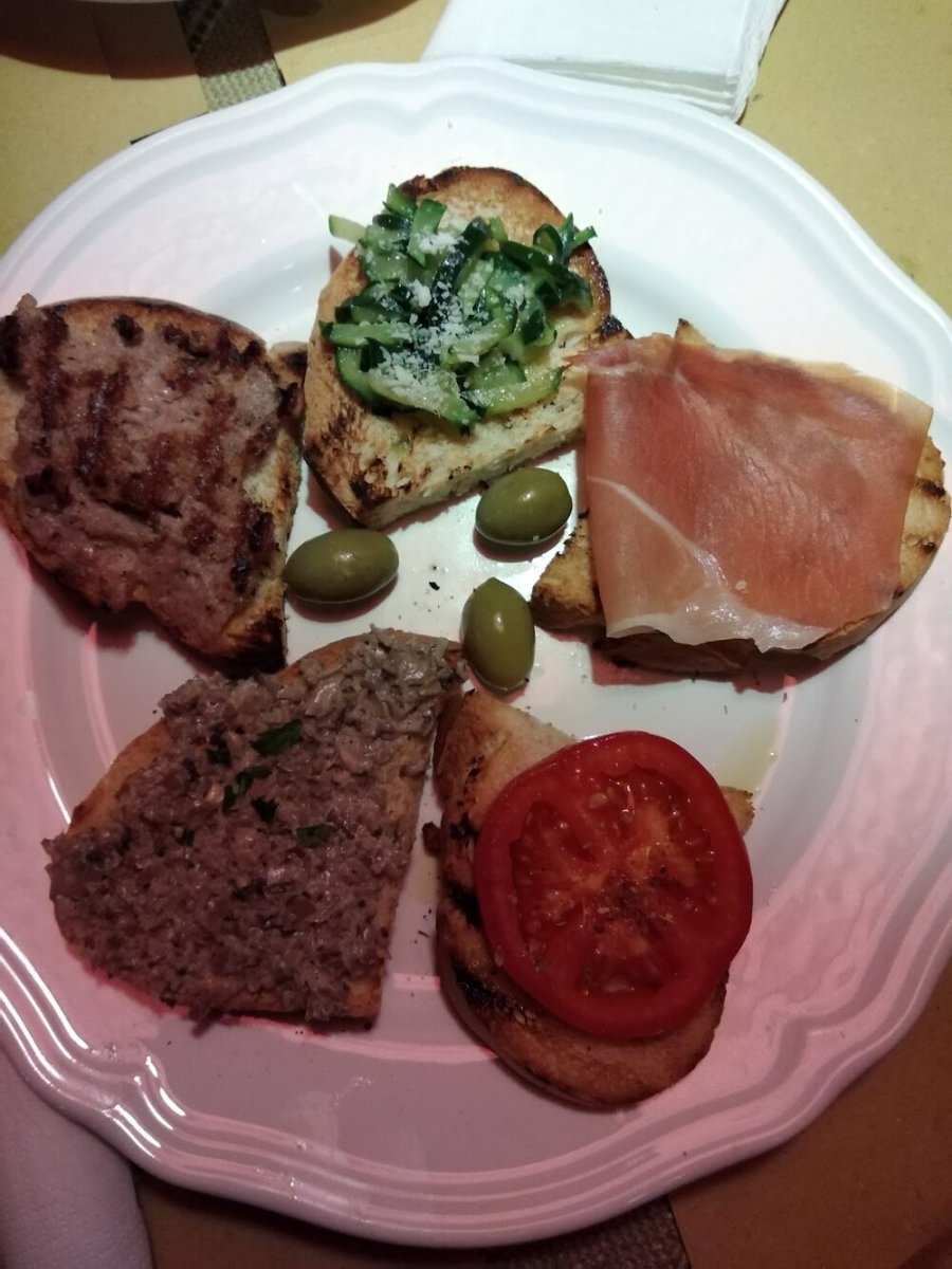 Foto 4 di Pizzeria Birreria Edelweiss - Alba Adriatica
