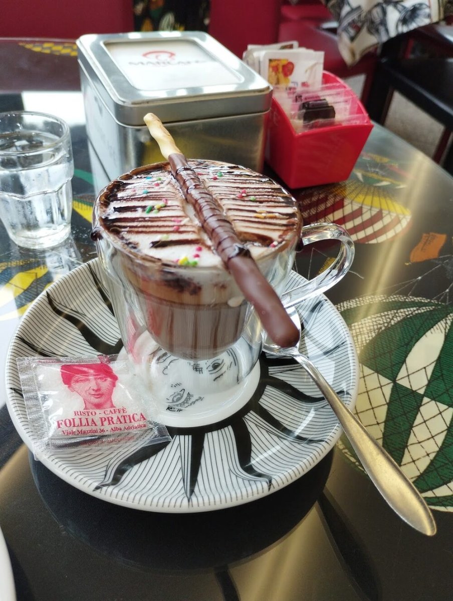 Foto 5 di Follia Pratica - Alba Adriatica