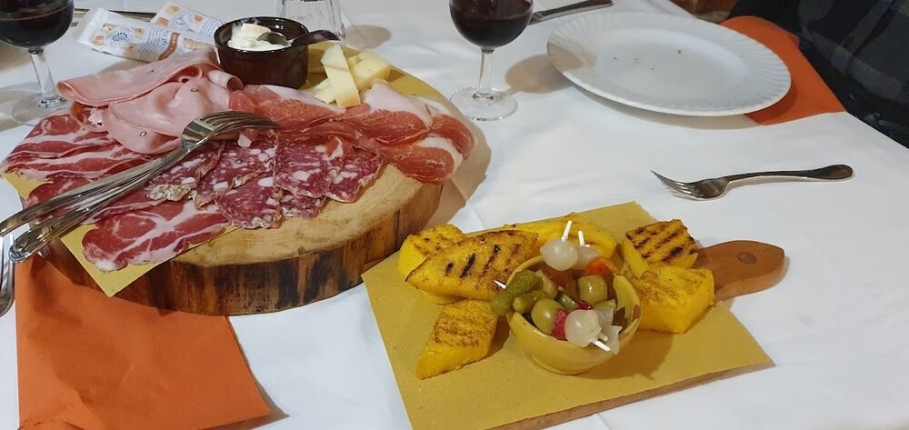 Foto 3 di Trattoria Del Cacciatore - Viano