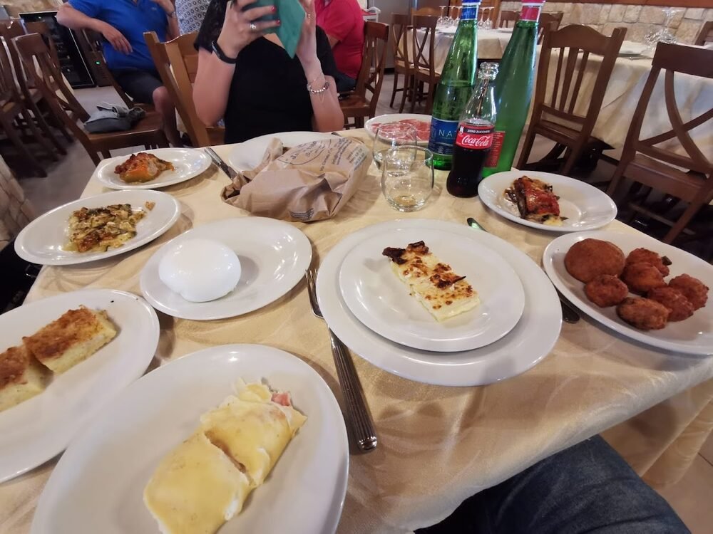 Foto 2 di Osteria La Cantina - Angri