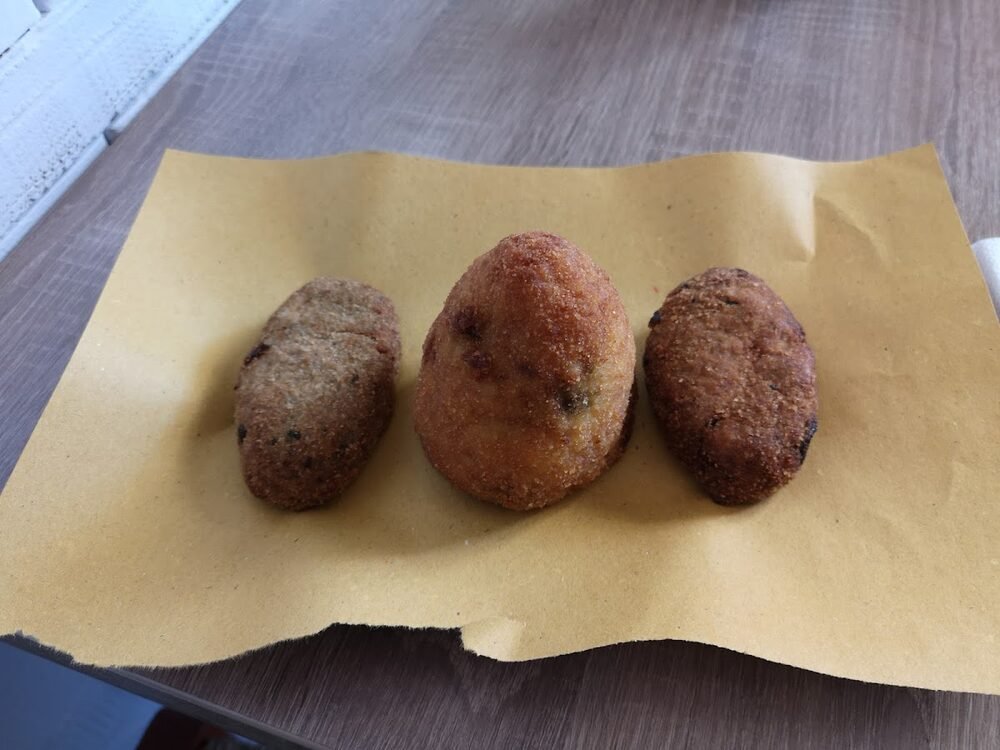 Foto 3 di Ponzi Pò - Sapri
