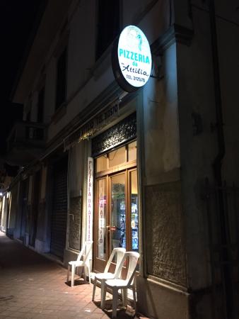 Pizzeria Da Attilio, Lucca