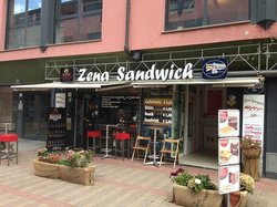 Zena Sandwich, Genova