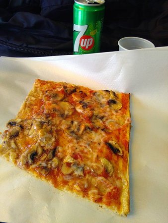 Pizzeria Gomez, Genova