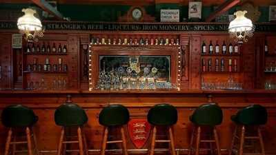 Upper Wall Pub