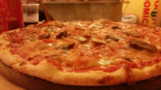 Pizza Mya, Cavalcaselle